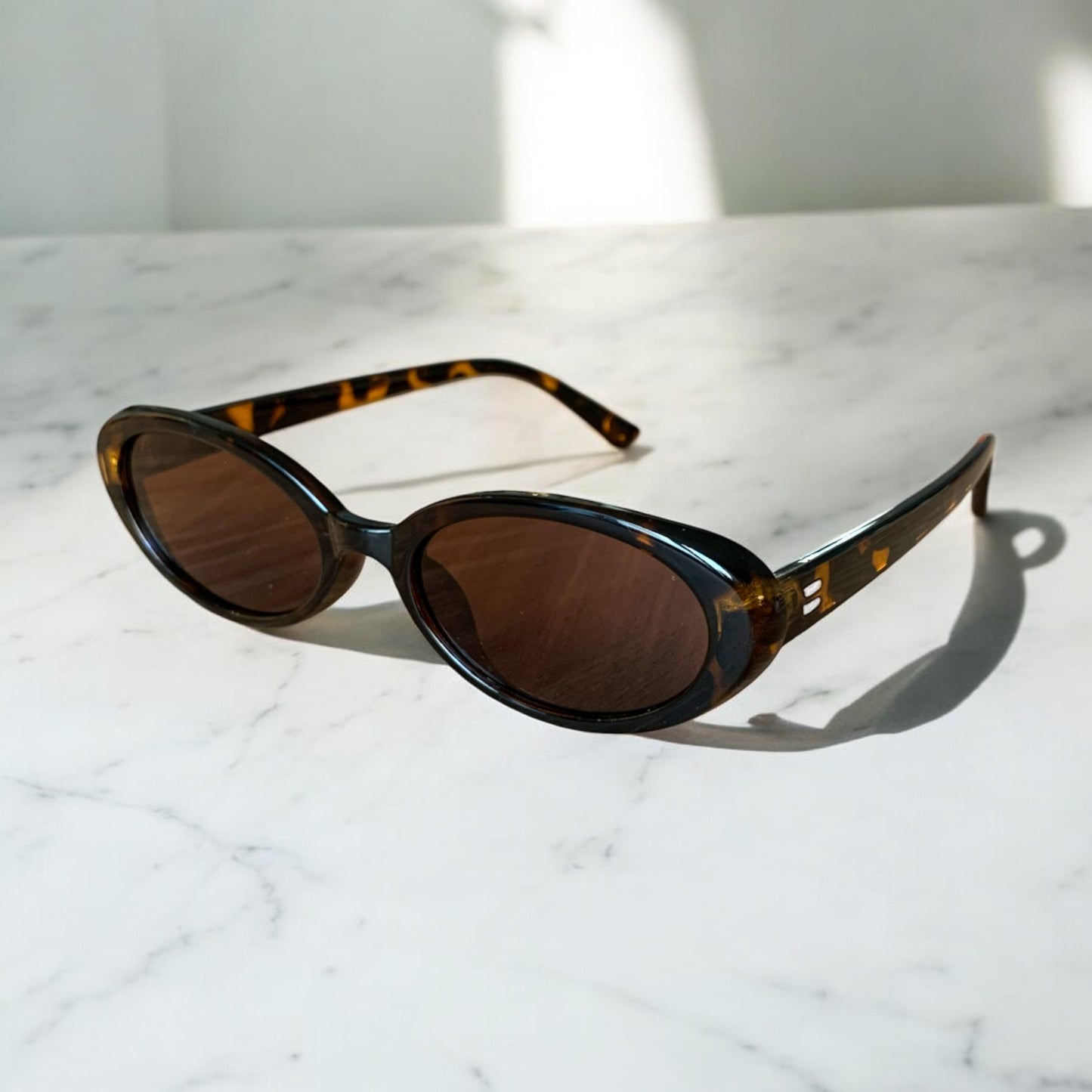 Lunettes de soleil Pinigoon allongées femme écaille allongées